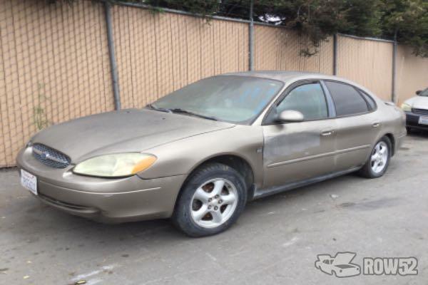 Photo of 2003 Ford Taurus
