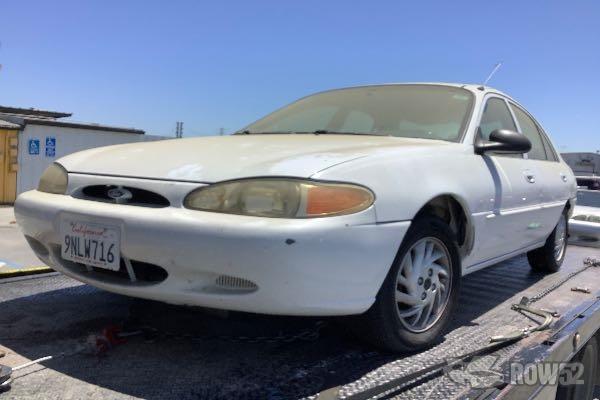 Photo of 1999 Ford Escort