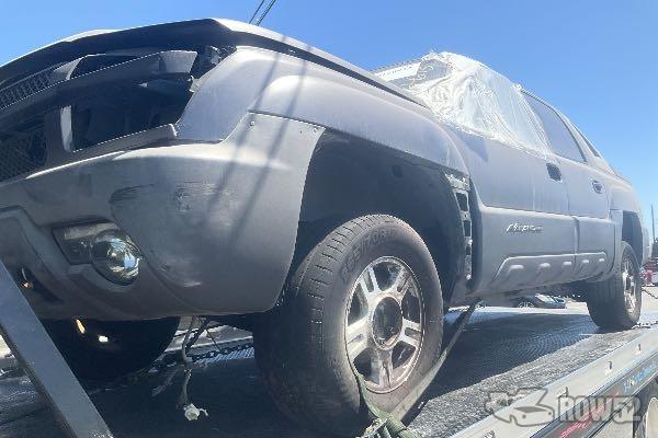 Photo of 2003 Chevrolet Avalanche