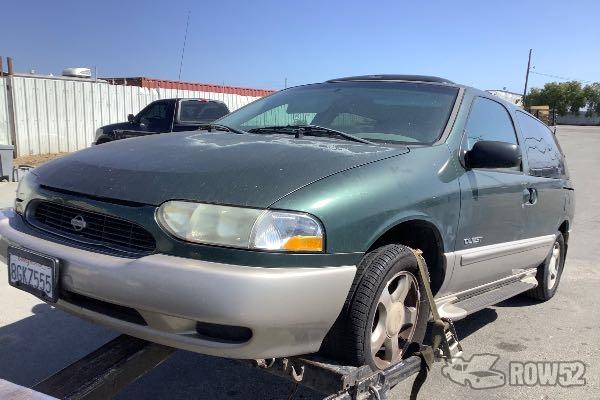 Photo of 2000 Nissan Quest