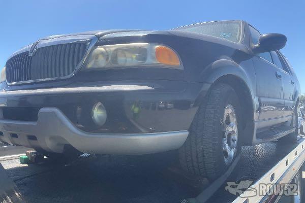 Photo of 2001 Lincoln Navigator