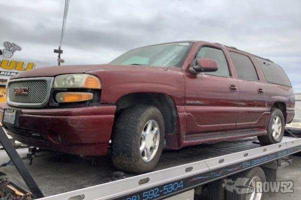 Photo of 2001 GMC Yukon Denali