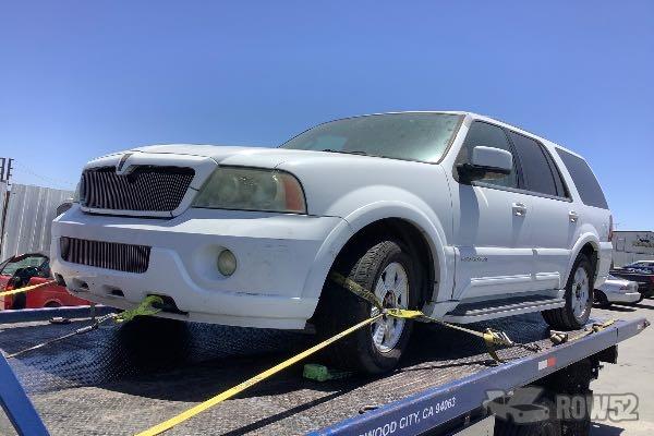 Photo of 2004 Lincoln Navigator