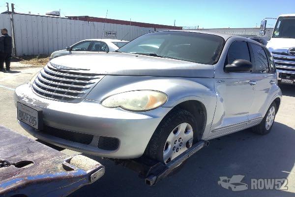 Photo of 2006 Chrysler PT Cruiser