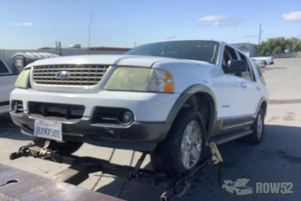 Photo of 2004 Ford Explorer