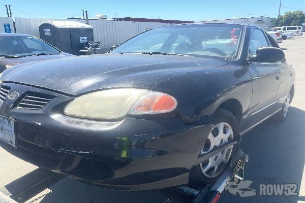 Photo of 2000 Hyundai Elantra
