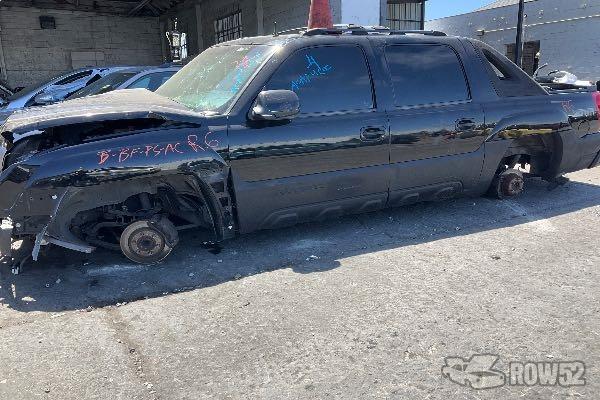 Photo of 2002 Chevrolet Avalanche
