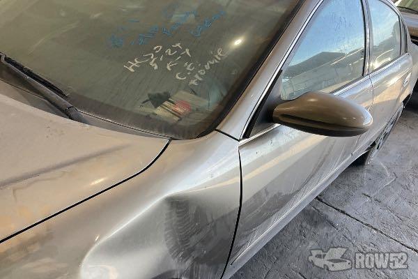 Photo of 2004 Nissan Altima