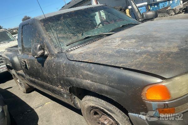 Photo of 2000 GMC Sierra 1500