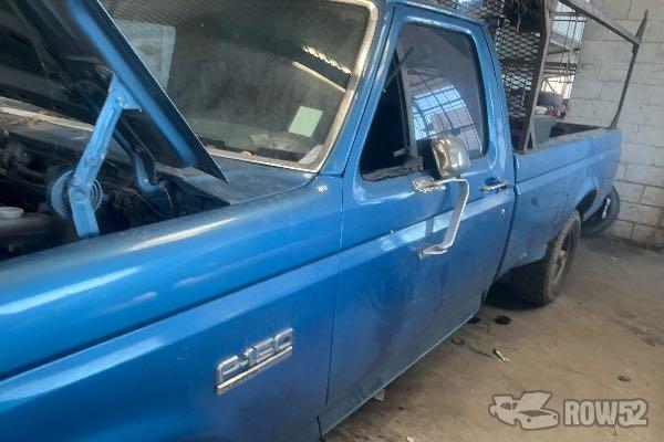 Photo of 1990 Ford F-150