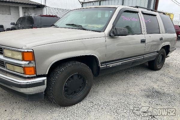 Photo of 1999 Chevrolet Tahoe