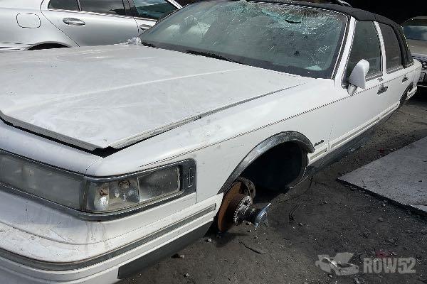 Photo of 1997 Lincoln Town Car