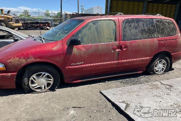 Photo of 2000 Nissan Quest
