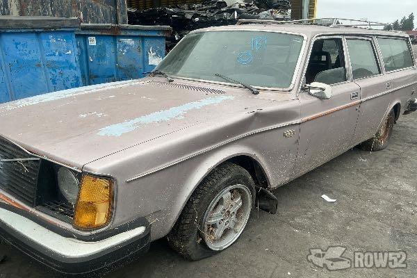 Photo of 1976 Volvo 245