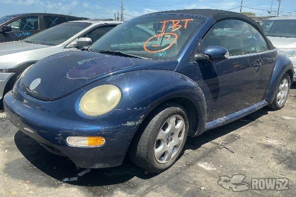 Photo of 2003 Volkswagen New Beetle