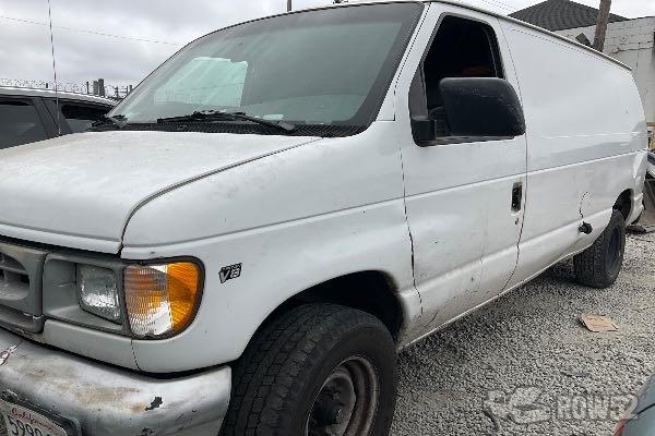 Photo of 2000 Ford Econoline