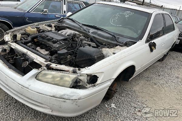 Photo of 2000 Toyota Camry