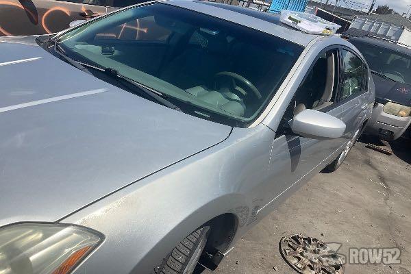 Photo of 2005 Nissan Maxima
