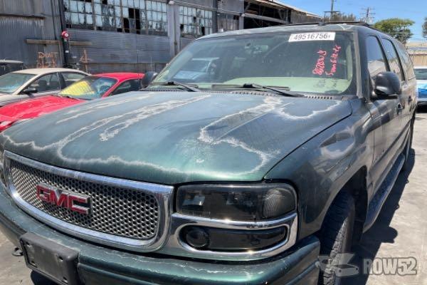 Photo of 2004 GMC Yukon Denali