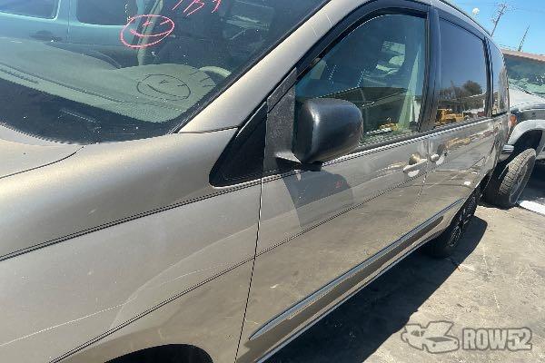 Photo of 2005 Toyota Sienna