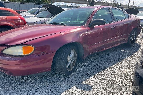 Photo of 2004 Pontiac Grand Am