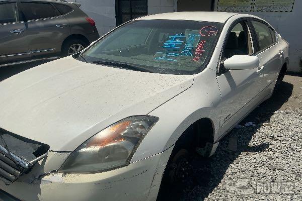Photo of 2008 Nissan Altima Hybrid