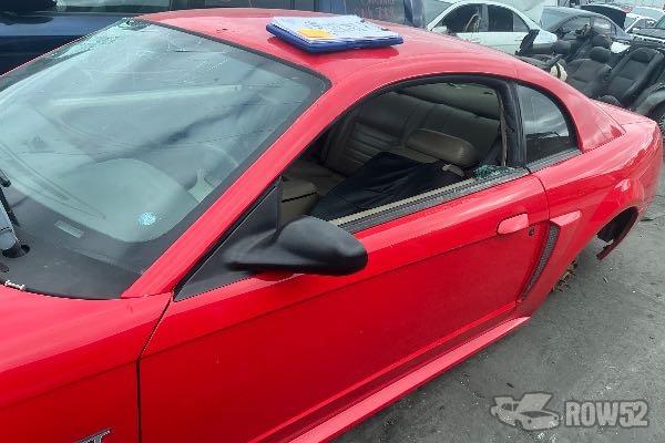 Photo of 2001 Ford Mustang