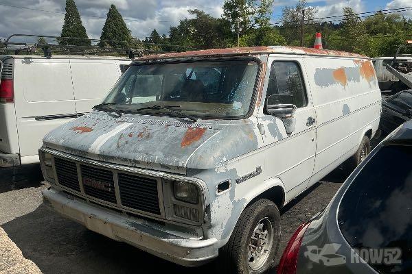 Photo of 1988 GMC Vandura