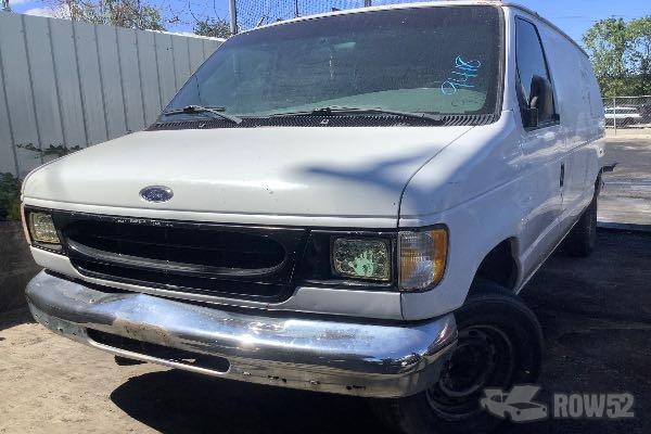 Photo of 2000 Ford Econoline