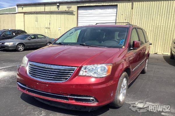 Photo of 2015 Chrysler Town & Country
