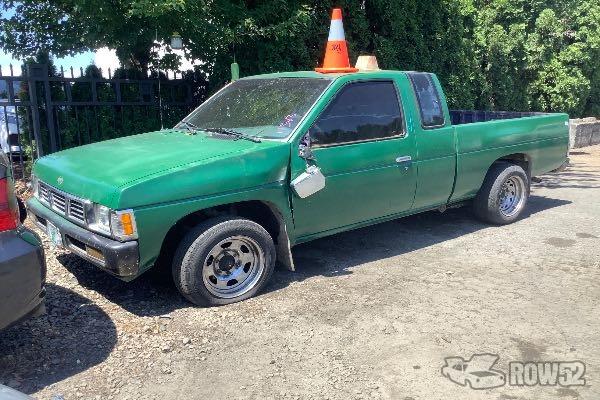 Photo of 1995 Nissan Pickup