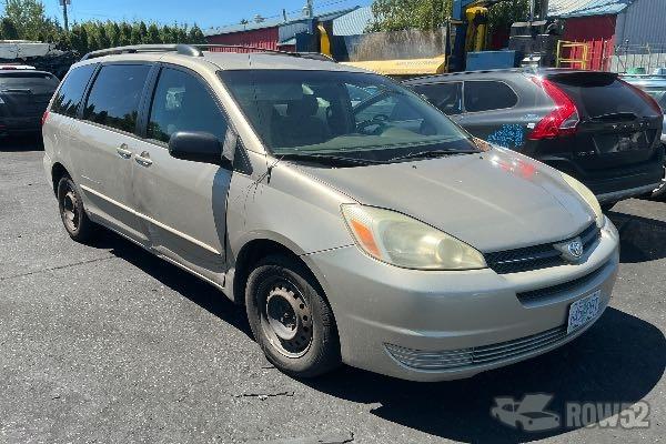 Photo of 2005 Toyota Sienna
