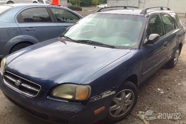Photo of 2000 Suzuki Esteem Wagon