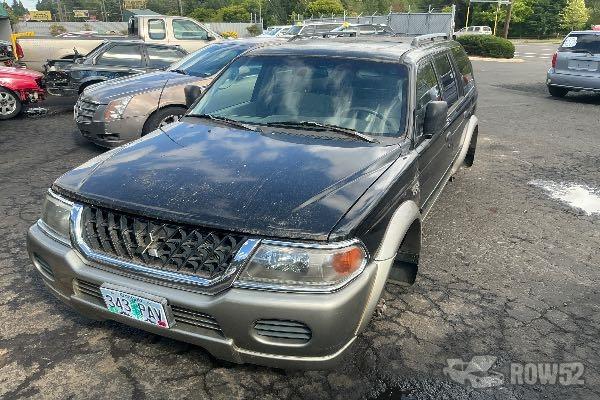 Photo of 2002 Mitsubishi Montero Sport