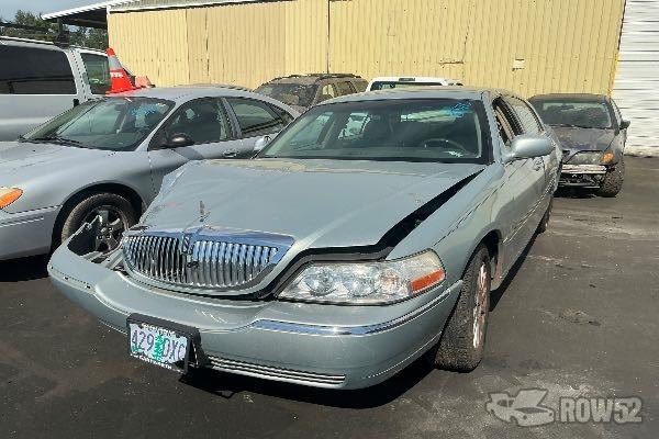 Photo of 2007 Lincoln Town Car