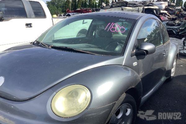 Photo of 2002 Volkswagen New Beetle