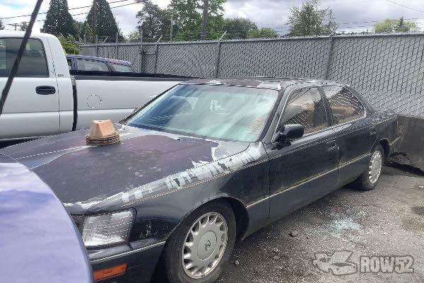 Photo of 1990 Lexus LS 400