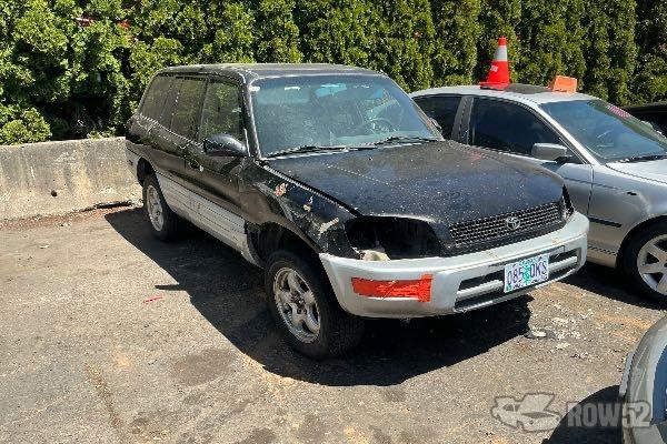 Photo of 1998 Toyota Rav4