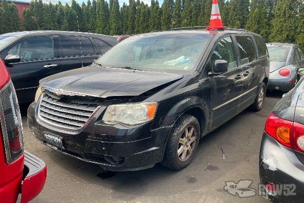 Photo of 2009 Chrysler Town & Country