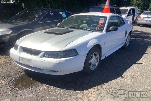 Photo of 2001 Ford Mustang
