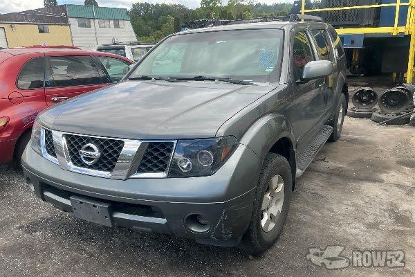 Photo of 2005 Nissan Pathfinder