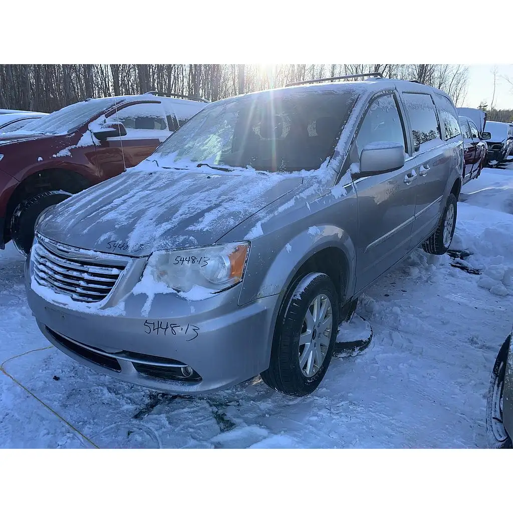 Photo of 2013 Chrysler Town & Country