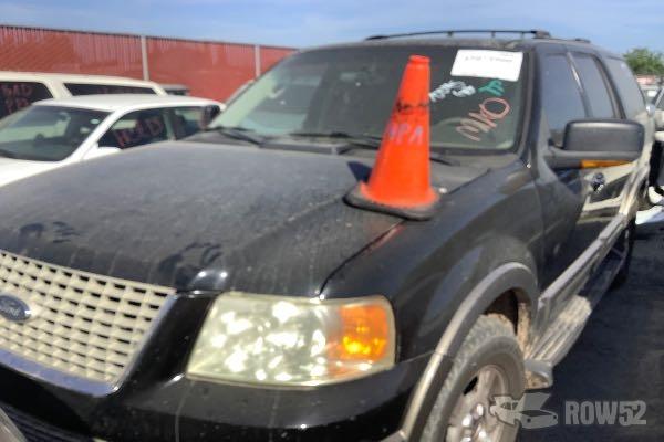 Photo of 2003 Ford Expedition