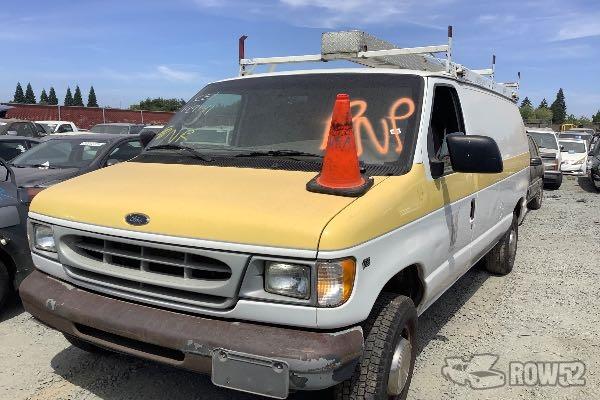 Photo of 2001 Ford Econoline