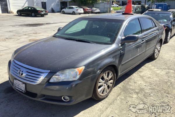 Photo of 2010 Toyota Avalon