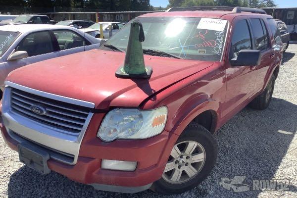 Photo of 2010 Ford Explorer