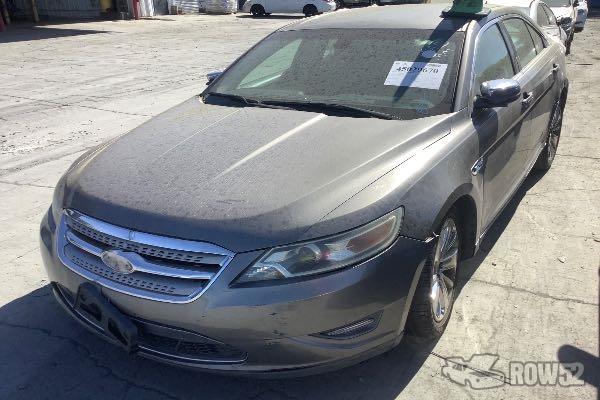 Photo of 2012 Ford Taurus