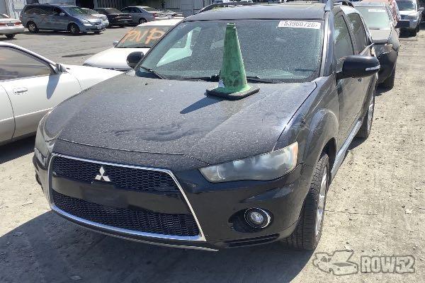 Photo of 2011 Mitsubishi Outlander