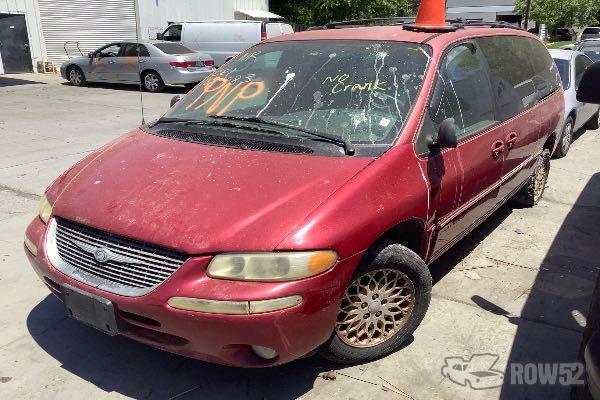 Photo of 1998 Chrysler Town & Country