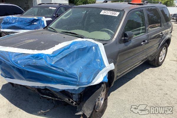 Photo of 2005 Ford Escape